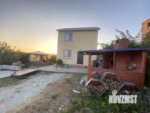 Дом 80м&sup2;, 3-этажный, участок 7 сот.  