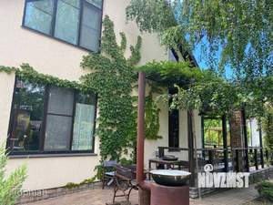 Дом 180м&sup2;, 2-этажный, участок 21 сот.  