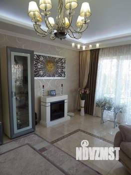 Дом 330м², 2-этажный, участок 10 сот.  