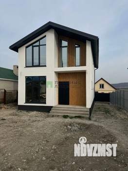 Дом 140м&sup2;, 2-этажный, участок 3 сот.  