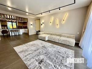 Дом 213м², 2-этажный, участок 6 сот.  