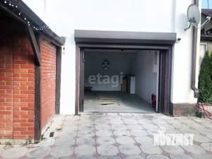 Дом 194м&sup2;, 2-этажный, участок 6 сот.  