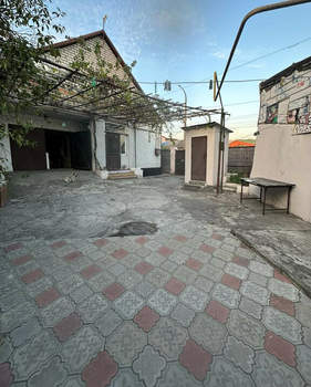 Дом 218м², 2-этажный, участок 4 сот.  