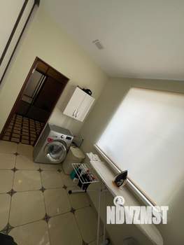 Дом 360м&sup2;, 2-этажный, участок 6 сот.  