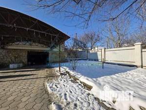 Дом 263м&sup2;, 3-этажный, участок 8 сот.  