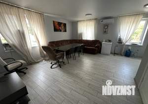 Дом 161м&sup2;, 2-этажный, участок 8 сот.  