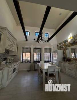 Дом 138м&sup2;, 2-этажный, участок 6 сот.  