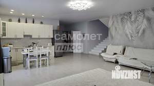 Дом 212м², 2-этажный, участок 5 сот.  