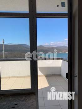 Дом 770м&sup2;, 3-этажный, участок 10 сот.  