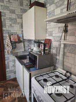 Дом 45м&sup2;, 2-этажный, участок 3 сот.  