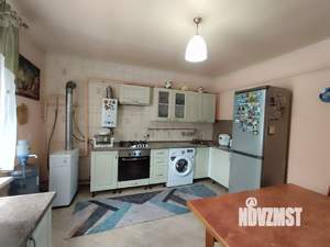 Дом 283м², 2-этажный, участок 15 сот.  