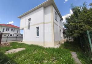 Дом 150м&sup2;, 2-этажный, участок 3 сот.  