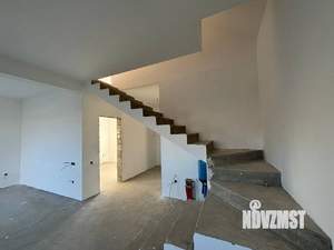 Дом 83м&sup2;, 2-этажный, участок 5 сот.  