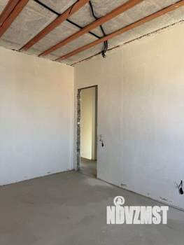 Дом 130м&sup2;, 2-этажный, участок 4 сот.  