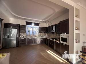 Дом 250м², 2-этажный, участок 5 сот.  