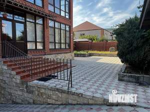 Дом 450м², 3-этажный, участок 9 сот.  