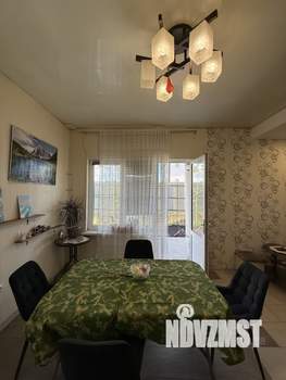 Дом 203м², 3-этажный, участок 3 сот.  