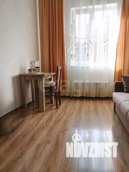 Дом 93м&sup2;, 2-этажный, участок 4 сот.  