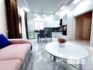 Дом 222м², 3-этажный, участок 6 сот.  