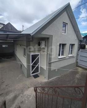 Дом 50м&sup2;, 2-этажный, участок 6 сот.  