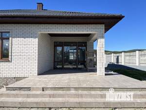 Дом 159м&sup2;, 1-этажный, участок 9 сот.  