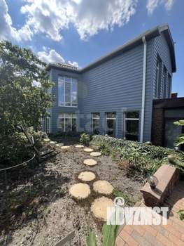 Дом 350м&sup2;, 2-этажный, участок 7 сот.  