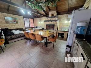 Дом 213м&sup2;, 3-этажный, участок 6 сот.  