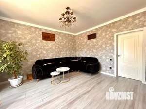 Дом 181м², 2-этажный, участок 6 сот.  