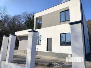 Дом 170м&sup2;, 2-этажный, участок 4 сот.  