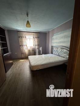 Дом 135м&sup2;, 2-этажный, участок 4 сот.  