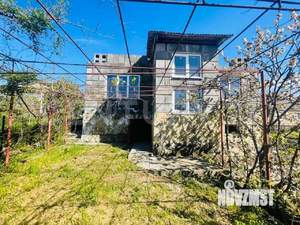 Дом 250м², 3-этажный, участок 10 сот.  