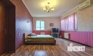 Дом 335м², 2-этажный, участок 8 сот.  