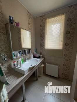 Дом 180м², 3-этажный, участок 5 сот.  