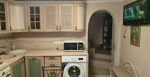 Дом 200м&sup2;, 2-этажный, участок 4 сот.  