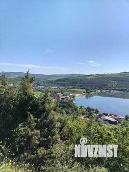 Дом 365м&sup2;, 3-этажный, участок 2 сот.  