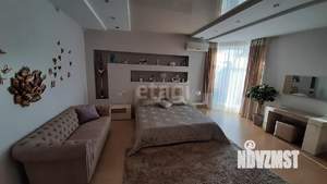 Дом 364м², 3-этажный, участок 6 сот.  