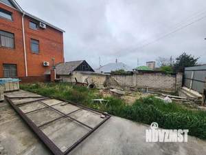 Дом 520м&sup2;, 3-этажный, участок 5 сот.  