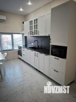 Дом 130м&sup2;, 2-этажный, участок 3 сот.  