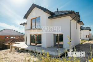 Коттедж 219м&sup2;, 2-этажный, участок 5 сот.  