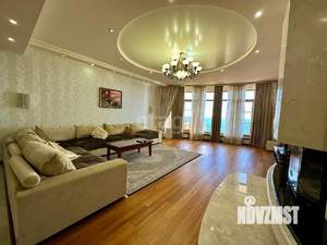 Дом 513м&sup2;, 3-этажный, участок 6 сот.  