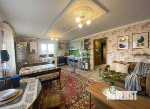 Дом 94м&sup2;, 2-этажный, участок 6 сот.  