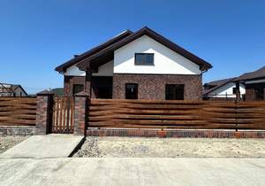 Дом 173м&sup2;, 2-этажный, участок 5 сот.  