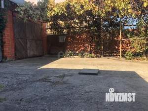 Дом 242м&sup2;, 3-этажный, участок 955 сот.  