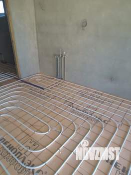 Дом 80м&sup2;, 2-этажный, участок 4 сот.  