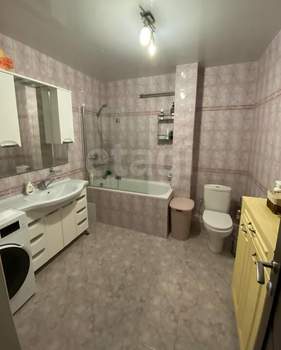 Дом 210м², 3-этажный, участок 3 сот.  