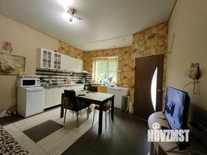 Дом 130м&sup2;, 2-этажный, участок 6 сот.  