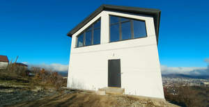 Дом 179м&sup2;, 3-этажный, участок 3 сот.  