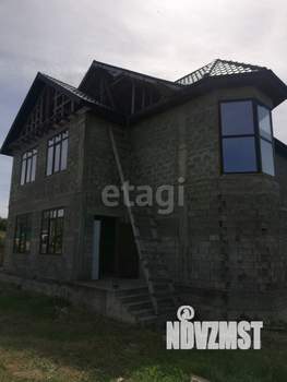 Дом 300м&sup2;, 2-этажный, участок 10 сот.  