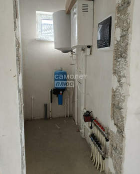 Дом 100м&sup2;, 2-этажный, участок 5 сот.  