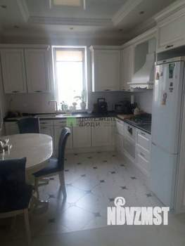 Дом 100м&sup2;, 1-этажный, участок 7 сот.  